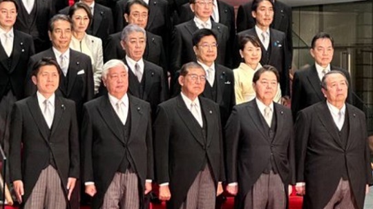 （ ´_ゝ`）政府が閣議決定「外国人の国保納付率は日本人より下回っているが大幅ではない」　※全体の納付率（日本人含む） 93％、外国人のみの納付率 63％