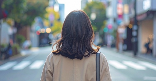 【赤旗】 在日４世さん「日本人ファーストという枠のなかに私はいない。公的な立場にある人たちが言うこの言葉が怖い」「朝鮮と日本の歴史を知って...